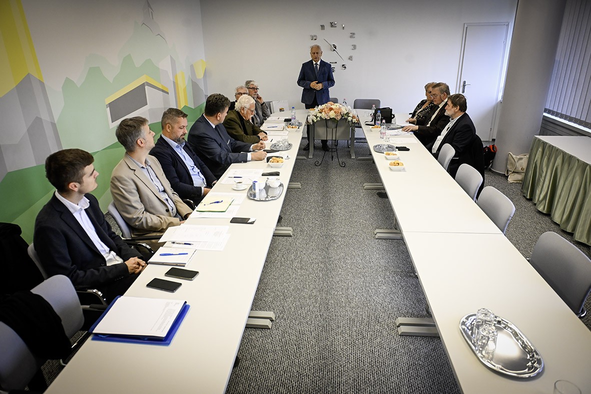 Kihelyezett bizottsági ülés Salgótarjánban