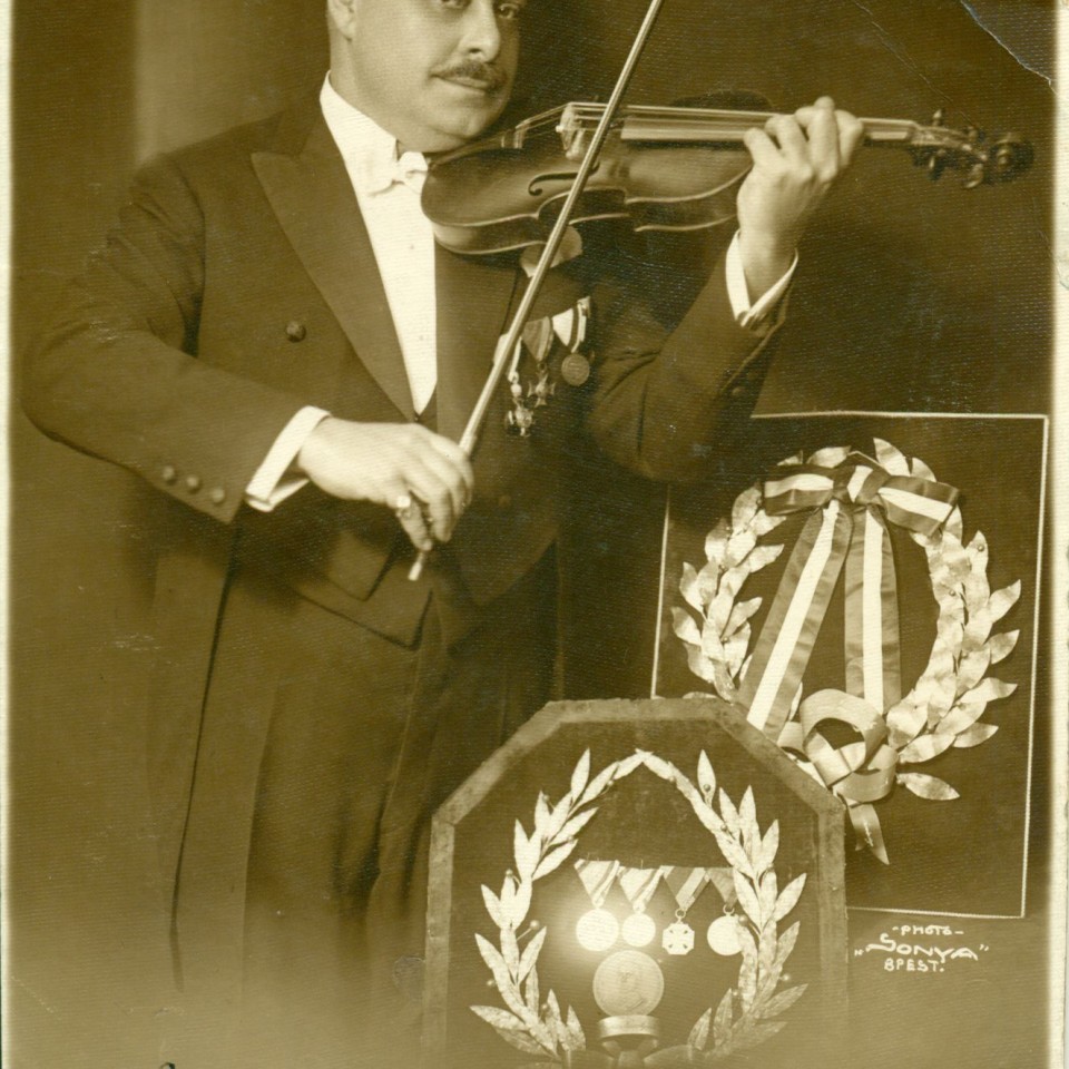 Bura Károly