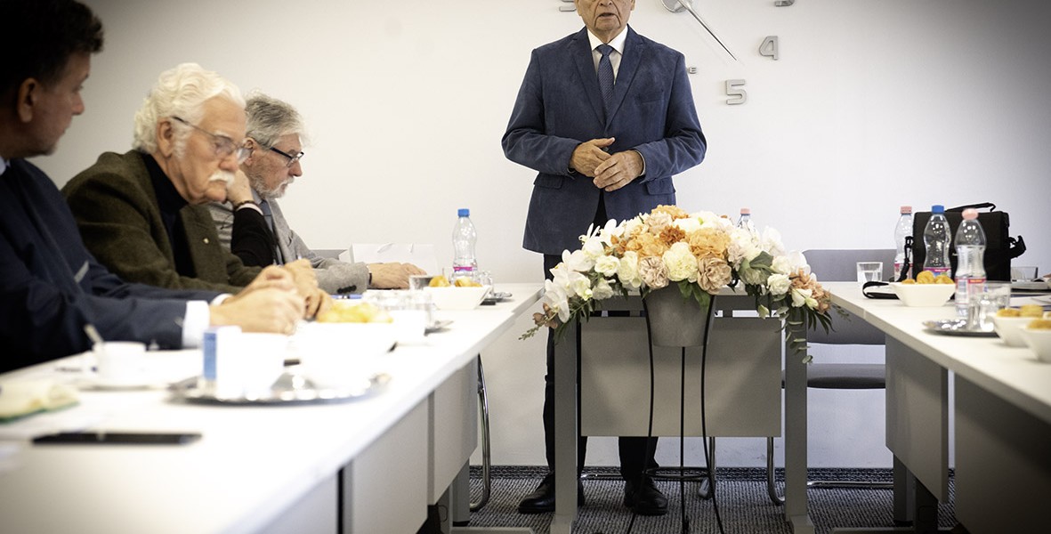 Kihelyezett bizottsági ülés Salgótarjánban