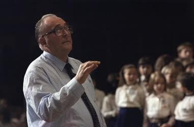 Csányi László