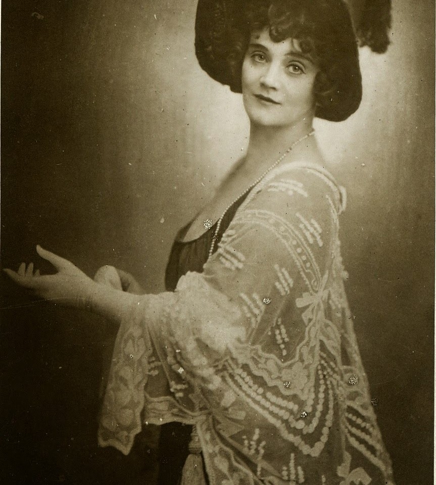 Medgyaszay Vilma (Stand Vilma)